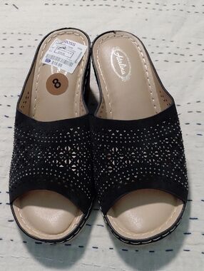 Black Slip-On Mule with Crystal Cutout Upper. Size 8 NWT